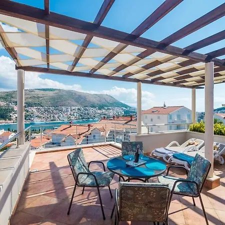 Modern With Swimming Pool - Penthouse Apartment Dubrovnik