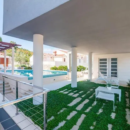 Modern With Swimming Pool - Penthouse * Dubrownik